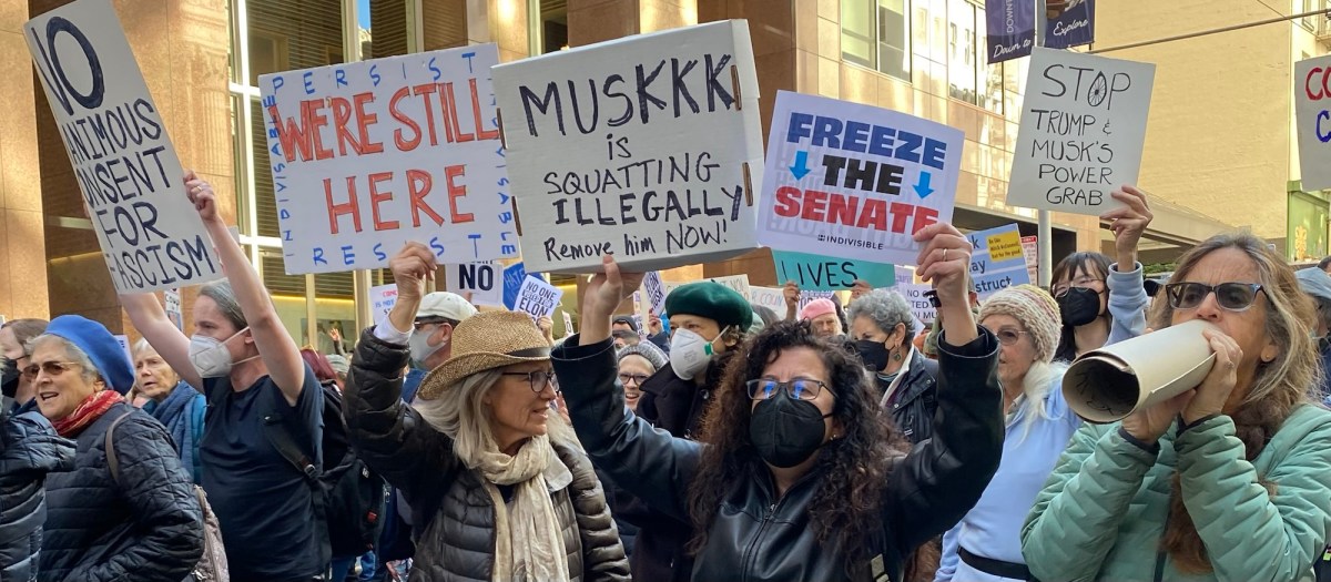Protest at CA senator’s&nbsp;offices