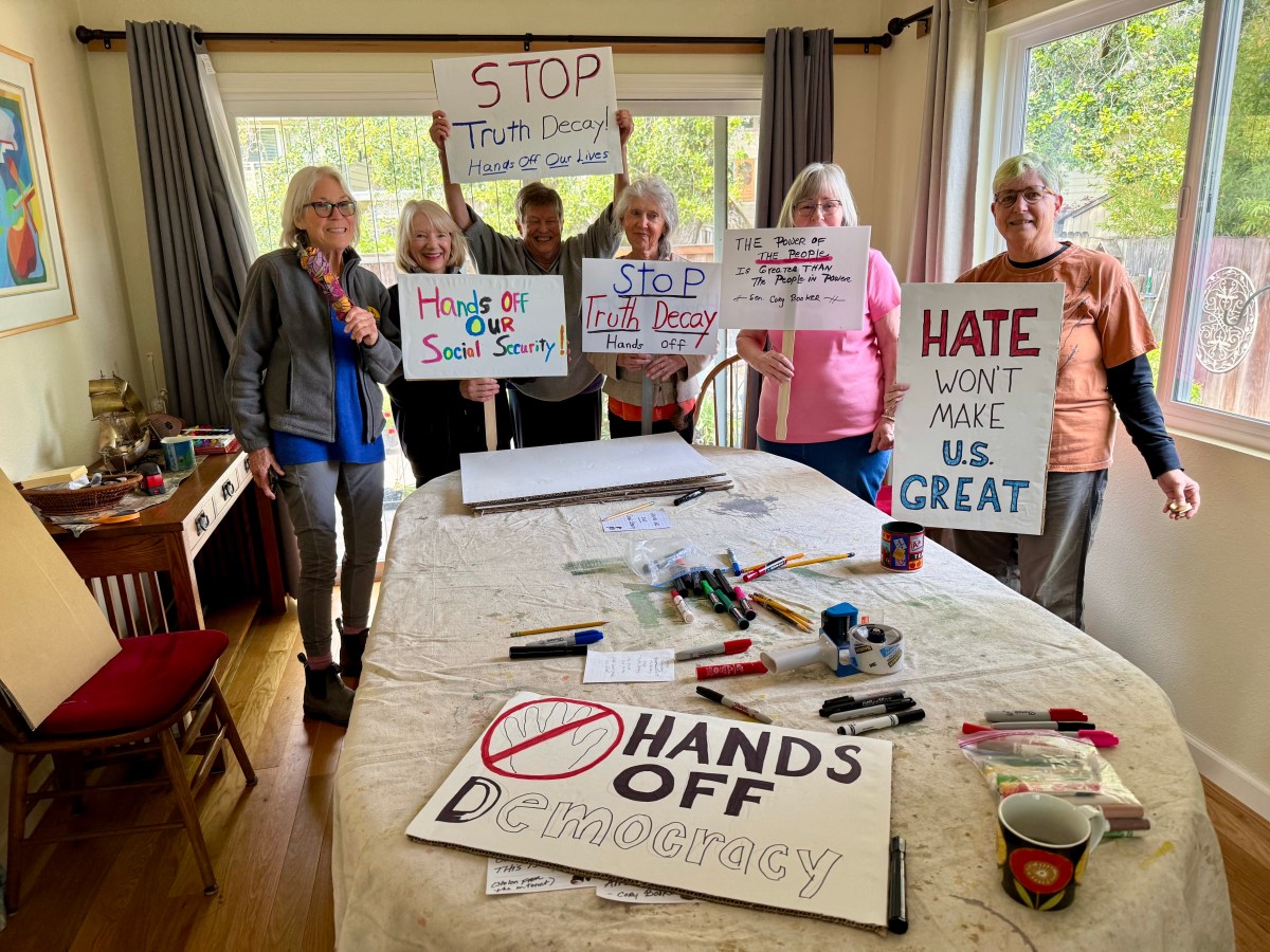 Sign Making Party Santa&nbsp;Rosa