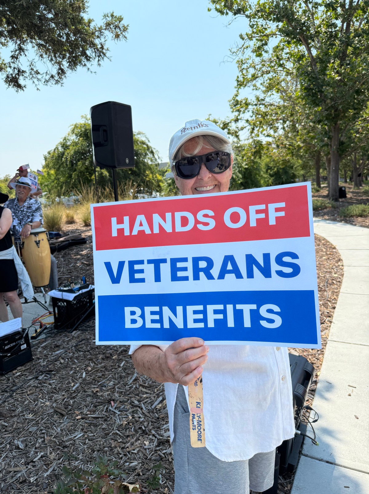 Protesting at the Veterans Administration in Support of&nbsp;Workers